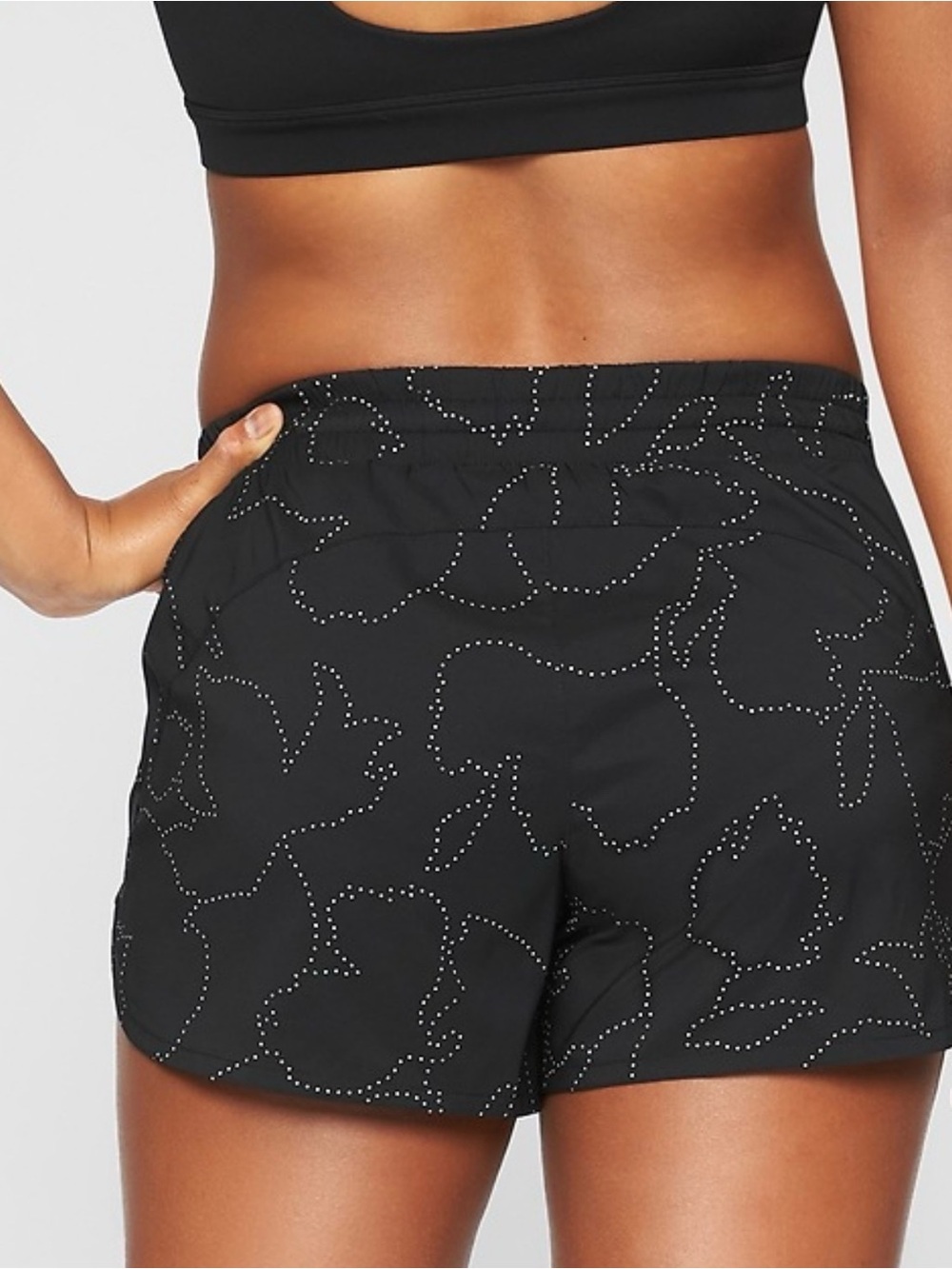 Athleta Racer Run Reflective Black Athletic Short Floral Scribble Size XL